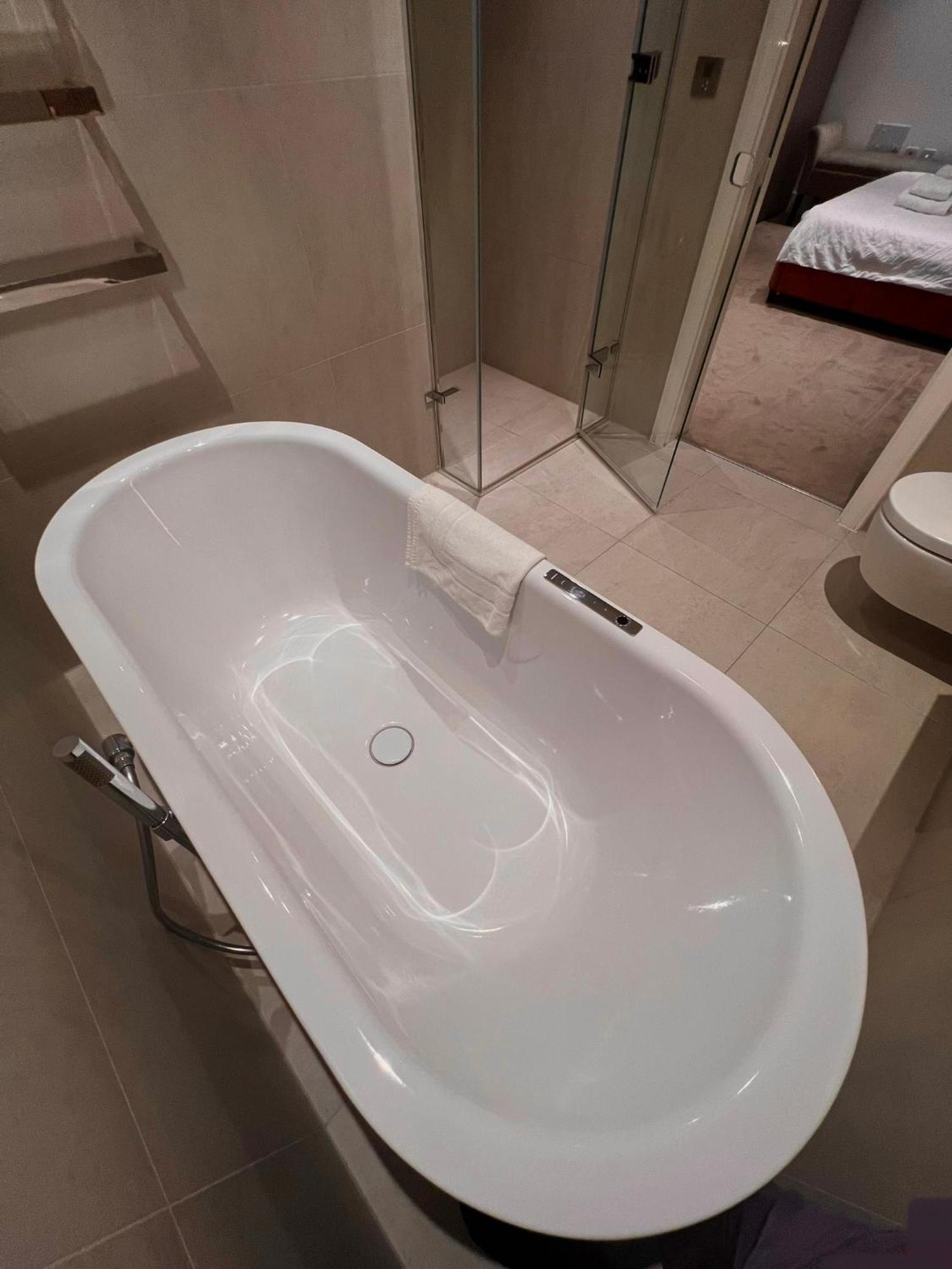 Апартаменты Luxury 2 Bedroom In Old Street, *